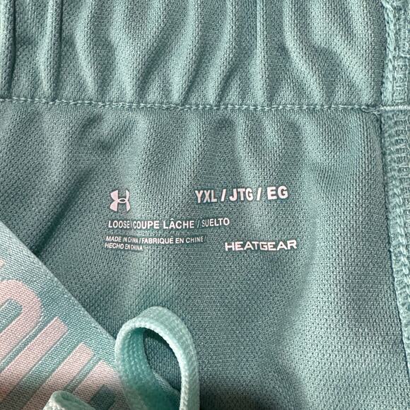 Under Armour Youth X-Large YXL Loose Fit Shorts Heat Gear Elastic Waist Unlined - Picture 5 of 6